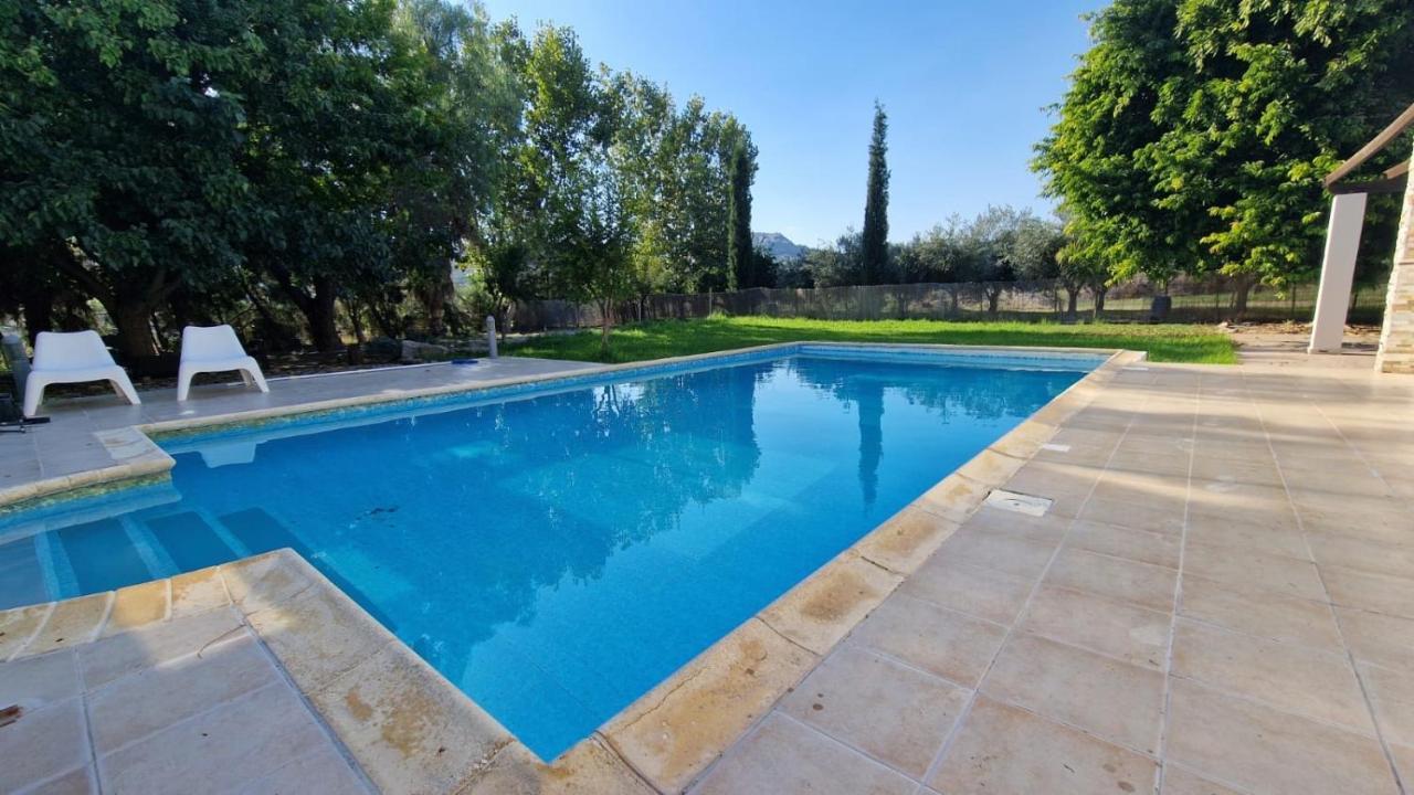 Villa The Stone *